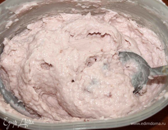 Каждый час перемешиваем массу, чтобы не было ледяных комочков.