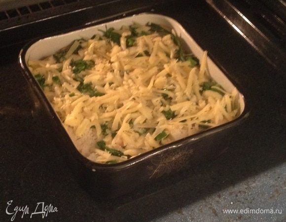 Выпекать при 180°С около получаса.