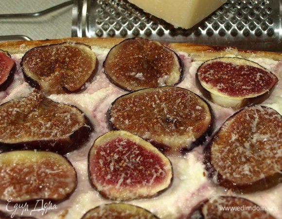 Перед подачей еще раз посыпать пармезаном.