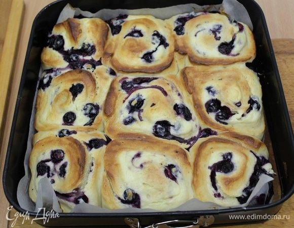 Выпекем булочки при 180°С 25-30 минут.