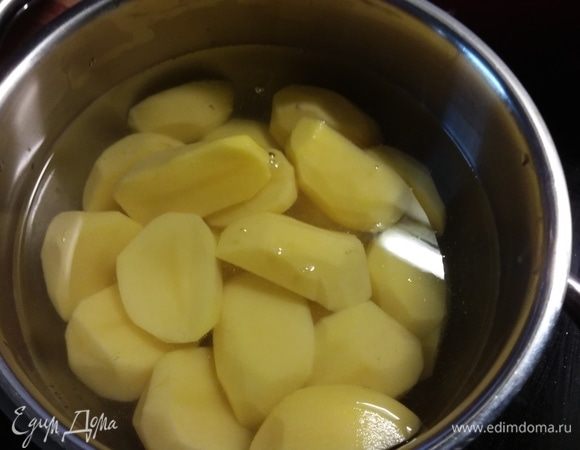 Картошечка к бефстроганов будет очень кстати. 