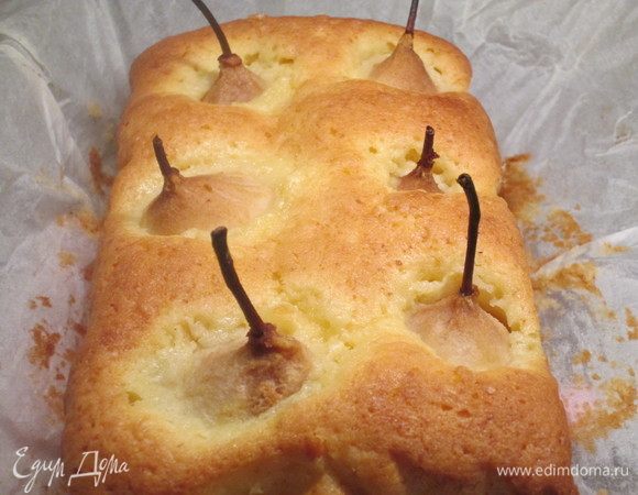 Выпекаем кексы 35-40 минут при 180°С. Готовность проверяем шпажкой.