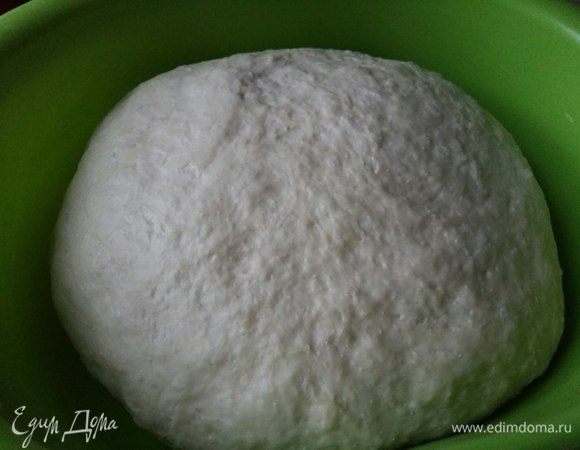 Такое тесто через полтора часа. 