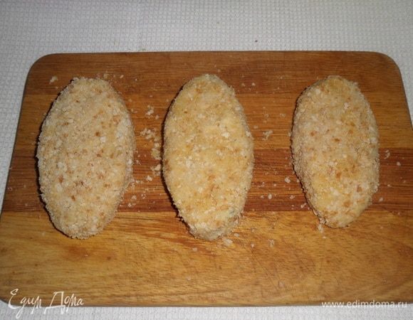 Придаем форму подготовленным зразам.