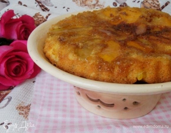 Переверните пирог на блюдо и подавайте к чаю!