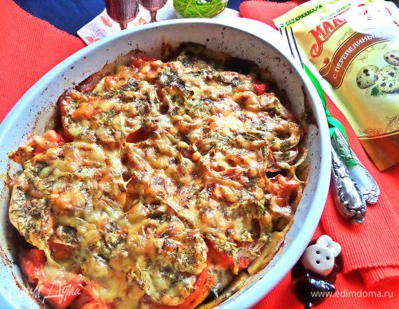 Подать прямо в форме на стол.