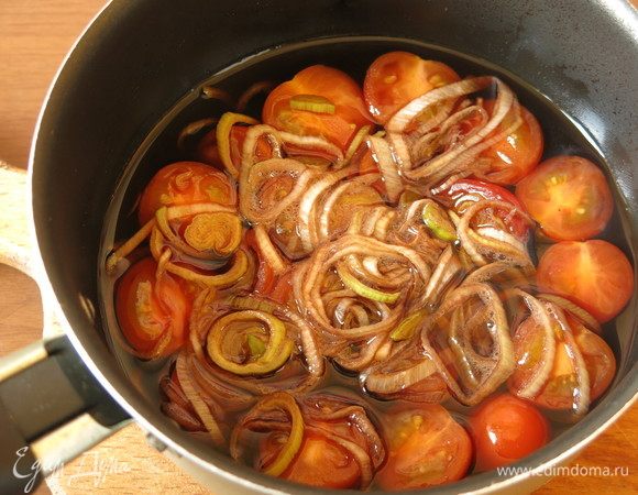 Ставим на самый маленький огонь минут на 8.