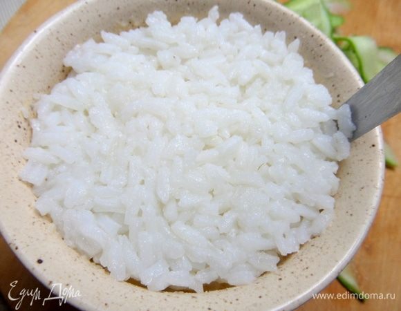 Провести по краю тонким ножом по кругу.