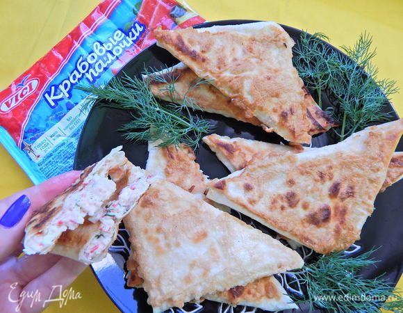 Вкусно и в горячем, и в холодном виде. Можно подавать с любимым соусом. Приятного аппетита ! 