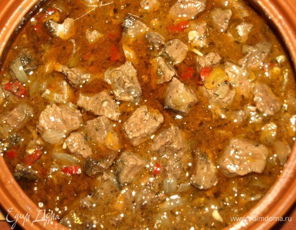 Через два часа отключаем духовку. Оставляем рагу в духовке, пока будем готовить казаречче.