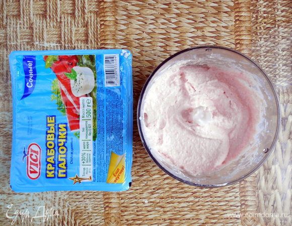 Приправить по вкусу лимонным соком и солью, а затем еще раз смешать блендером.