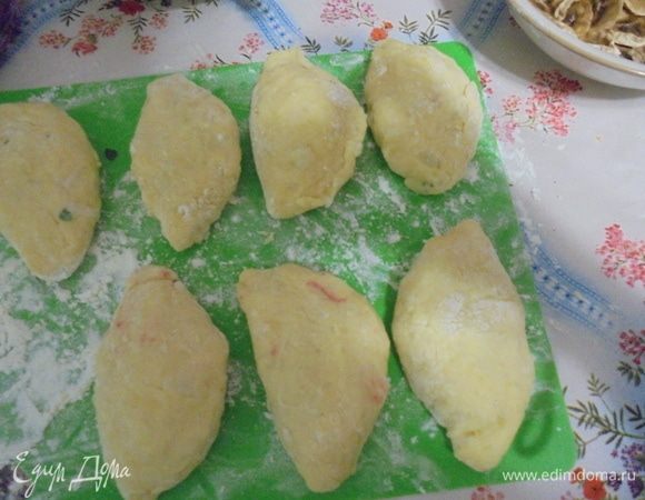 Вот такие пирожки у нас получатся.