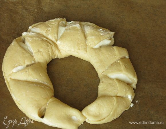 Делаем надрезы.