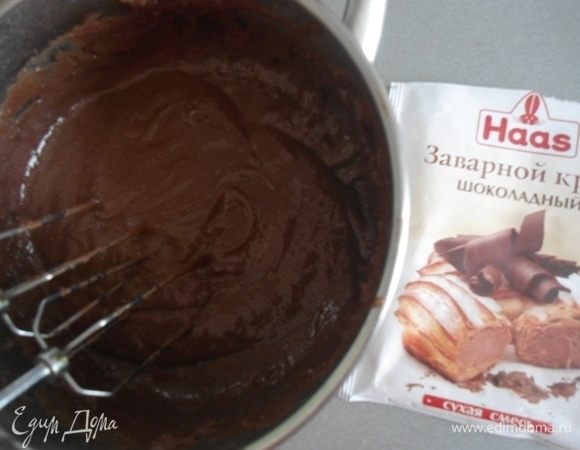 Взбить миксером на средней скорости.