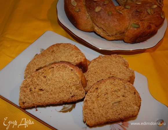 Готовый хлебушек полностью остудить и после этого нарезать. Приятного аппетита!