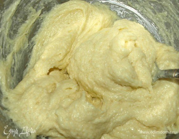 Должна получиться нежная, воздушная масса.