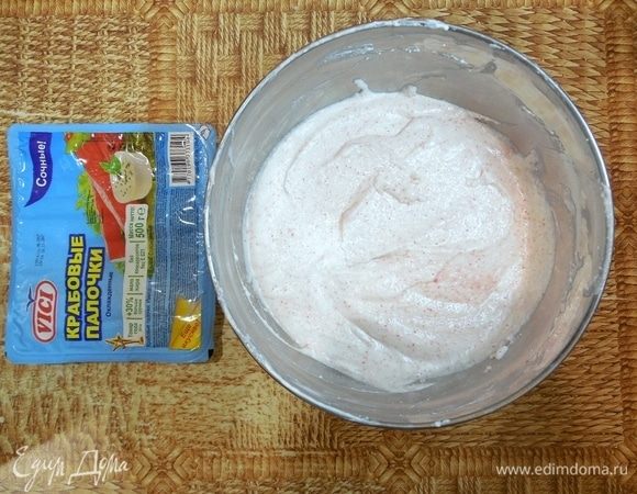 Затем вмешать оставшиеся сливки. Вот такая воздушная масса должна получиться.