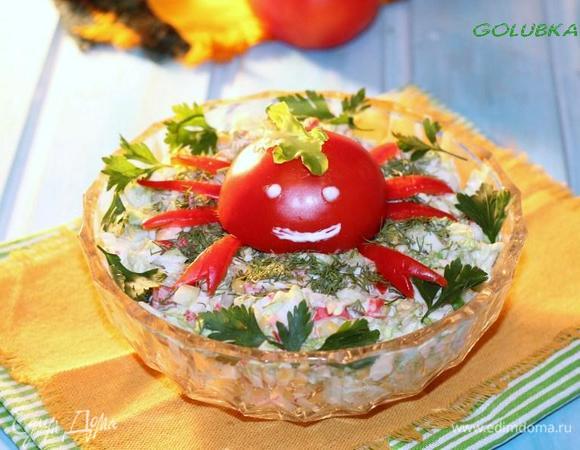  Можно изобразить крабика из половинки помидора и красного перчика.
