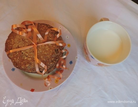 Выпекать в духовке при 180°С 20 минут.