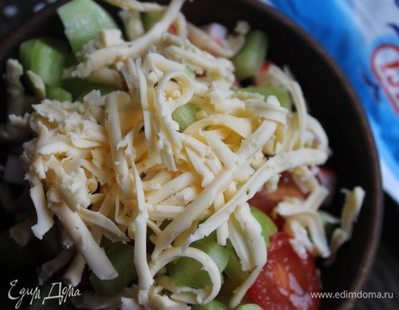 В завершении тертый сыр.