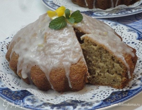 А вот и разрез, показывающий насколько нежным получился кекс.