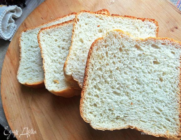 Нужен хлеб для тостера, желательно, правильный, слегка влажноватый.