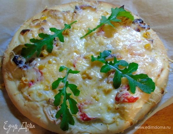 Достаем и при желании посыпаем руколой и кусочками мелко нарезанного чили.