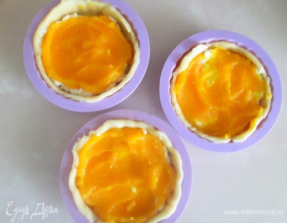 После выложить тыквенное пюре.