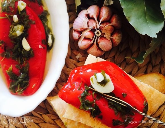 Наша вкусная и ароматная закуска из красного болгарского перца готова!Приятного аппетита!!!!