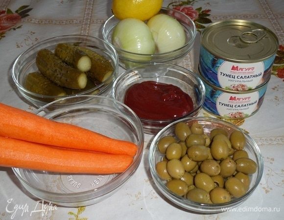 Подготавливаем продукты.