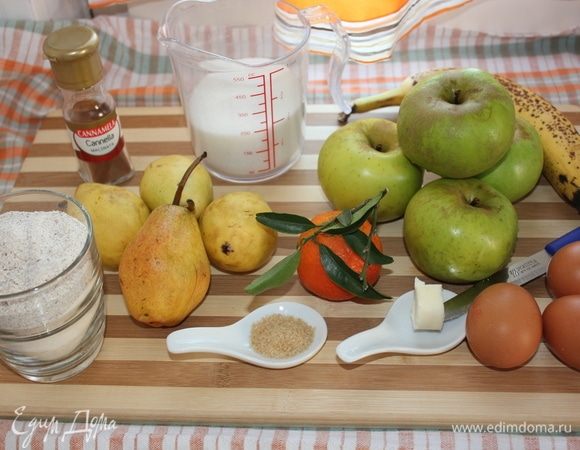 Собрать ингредиенты, включить духовку для нагрева до 180°C.