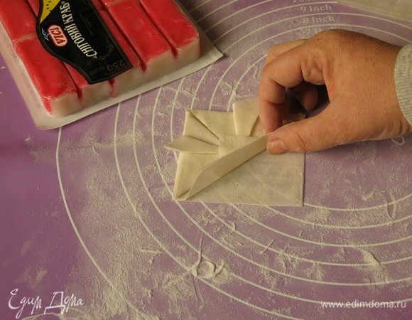 Делаем еще один загиб.