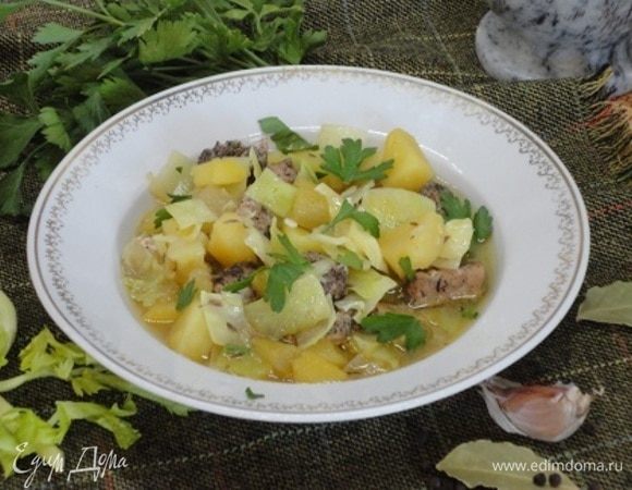 Перед подачей посыпать крупно рубленной петрушкой.