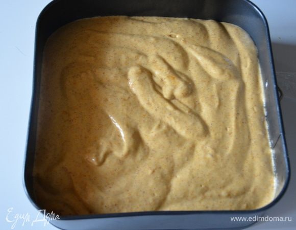 Вылить суфле в форму. Я застелила форму пищевой пленкой. Остудить 4-5 часов на холоде.