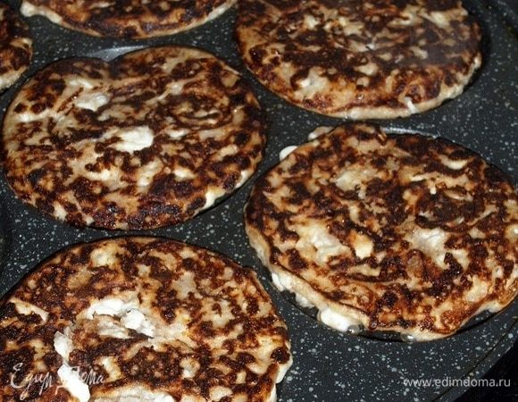 Обжариваем сырники с 2-х сторон.