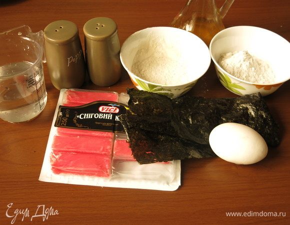 Подготовим компоненты. Котлеты на основе палочек снежный краб ТМ Vici.