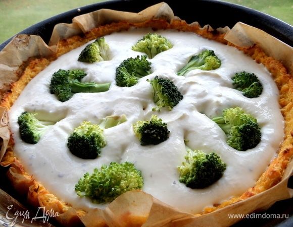 Можно отварить, а можно в сыром виде воткнуть в йогурт.