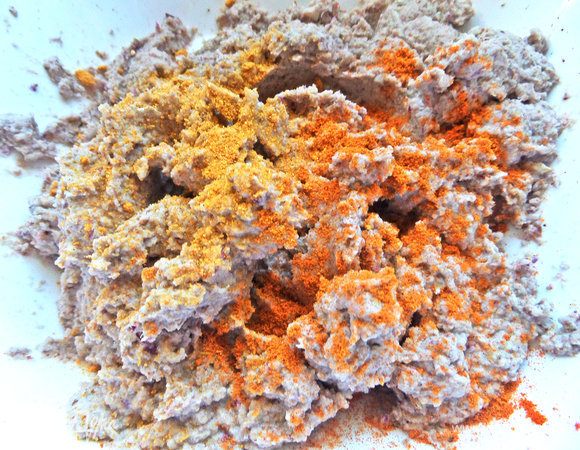 Добавим ярких приправ.