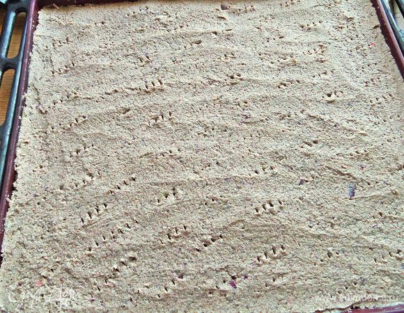 Наколоть вилкой.