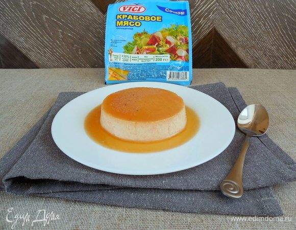 Посыпать сверху свежемолотым белым перцем и подавать. 
Такая закуска непременно удивит ваших гостей! Приятного аппетита!