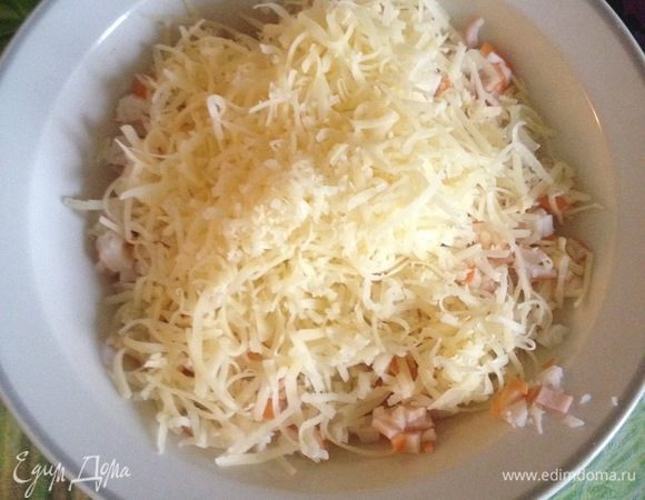 Натереть сыр.