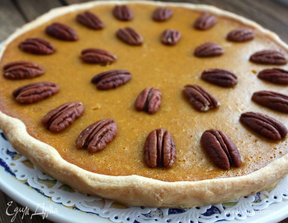 Переложить на плоское блюдо.