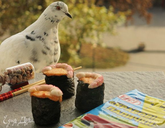 Пока фотографировала прилетел «клиент», ну очень хотел попробовать.
