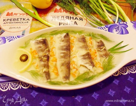 Рыбный студень из ледяной рыбы с креветками готов.