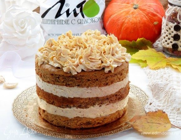 Получилась такая вот кремовая шапочка! 