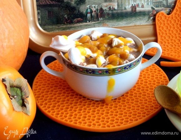 У нас шторм и снег с дождем стучит в окна, так что такой напиток был очень кстати! Угощайтесь тоже!