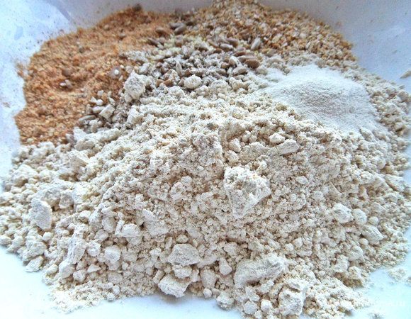 Оба вида муки и разрыхлитель.