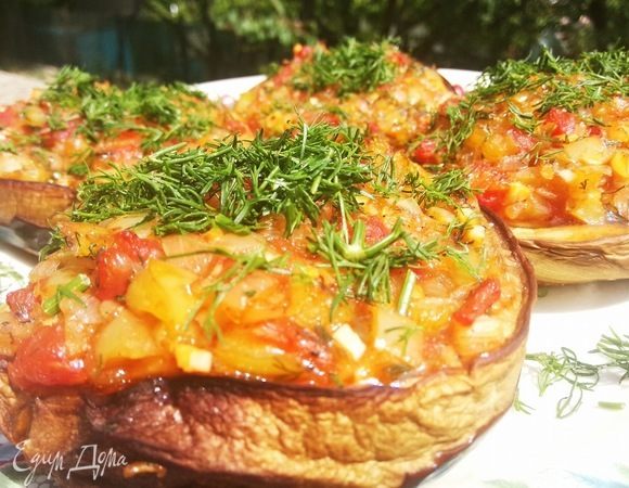 Готовое блюдо посыпаем свежей зеленью при подаче.