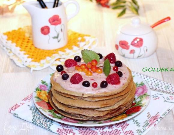 Такой соус можно подать отдельно или смазать каждый блин.