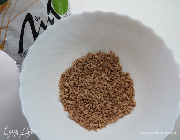 Пшеничные отруби ТМ «Лито» немного измельчить.